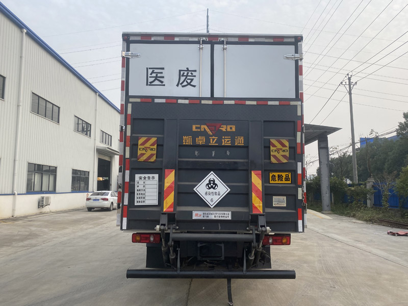 春风天锦6.8m医疗废物转运车