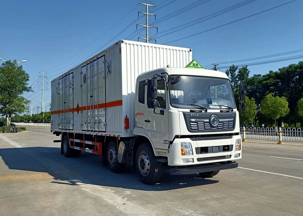 楚飞牌CLQ5260XRQ6D型易燃气体厢式运输车